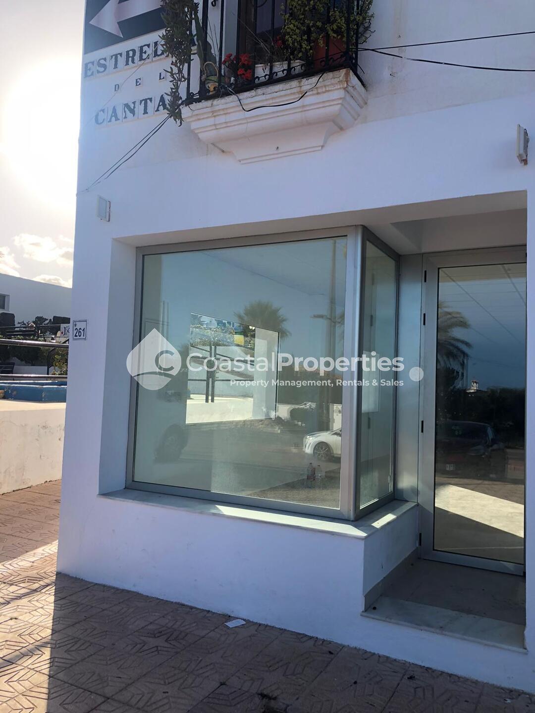 CPR 022- ESTRELLA DEL CANTAL: Commercial Property in Mojácar, Almería