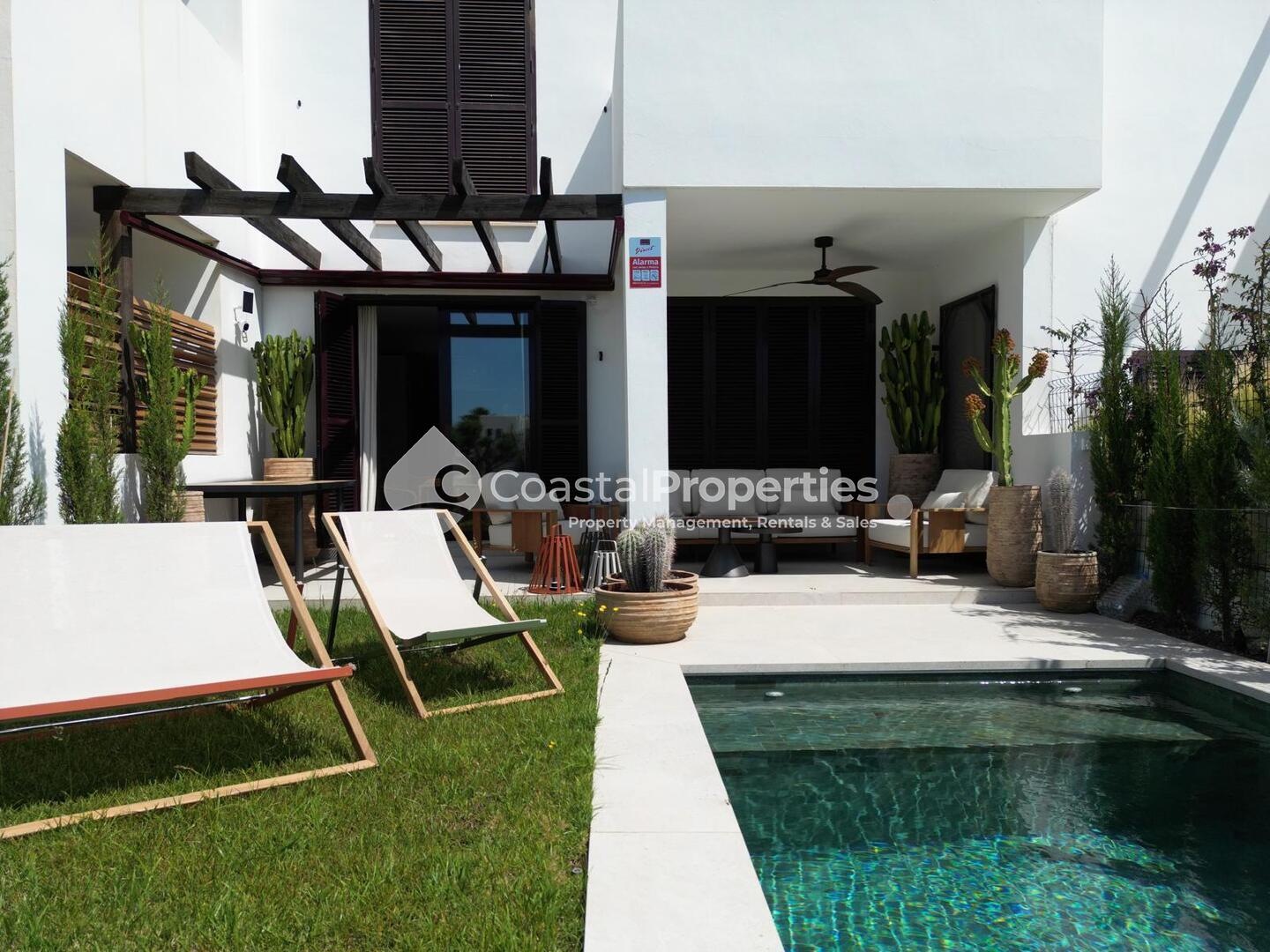 CPM- 044 VILLA ROS: 4 Bedroom Villa for Sale