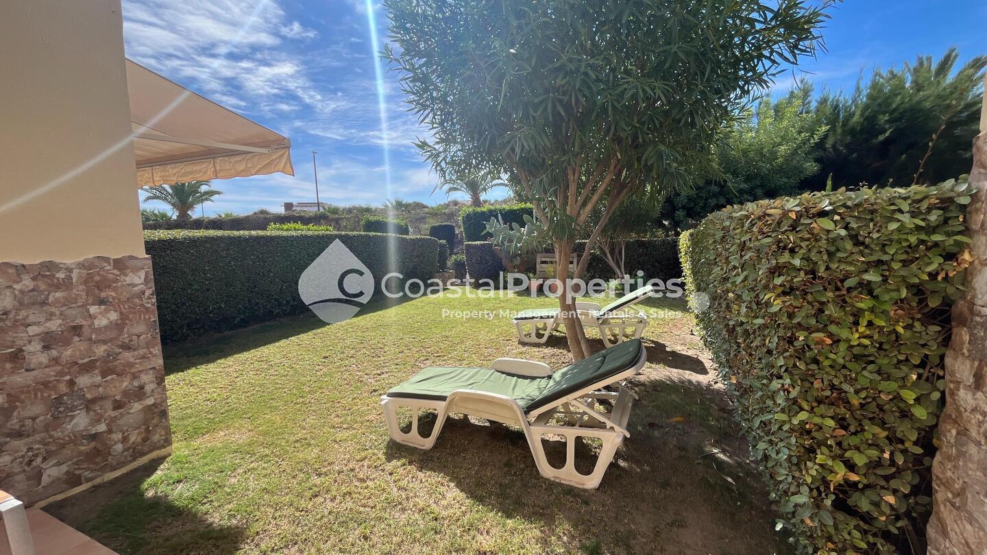 CPM 053- LOS ALMENDROS: 3 Slaapkamer Appartement Te koop