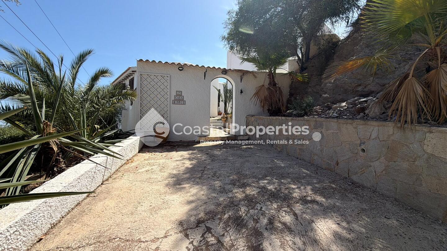 CPM 068 BINNIE HOUSE: Villa for Sale in La Parata (Mojácar), Almería CPM 068 BINNIE HOUSE: Villa for Sale in La Parata (Mojácar), Almería