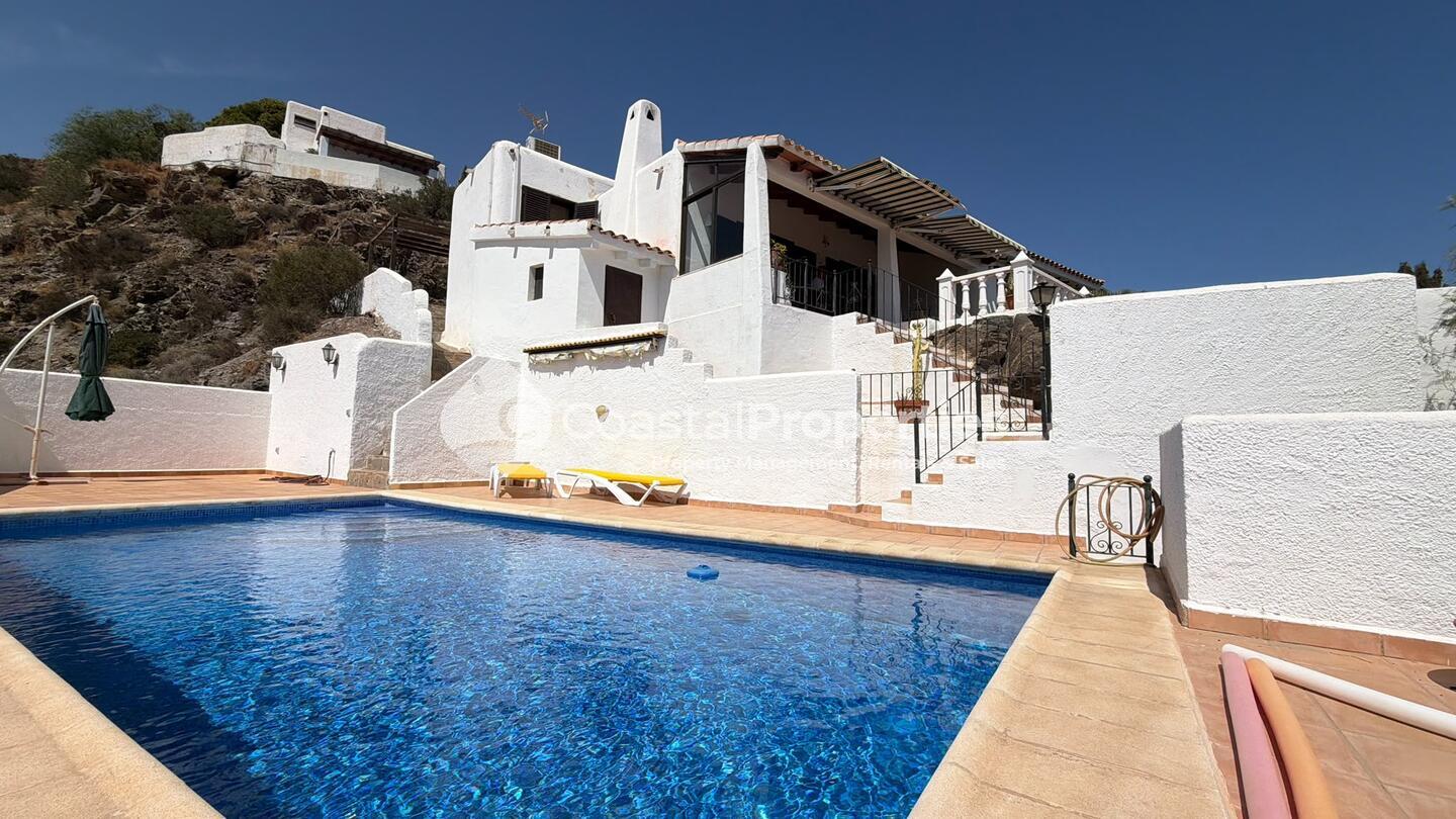 CPM 068 BINNIE HOUSE: Villa for Sale in La Parata (Mojácar), Almería CPM 068 BINNIE HOUSE: Villa for Sale in La Parata (Mojácar), Almería