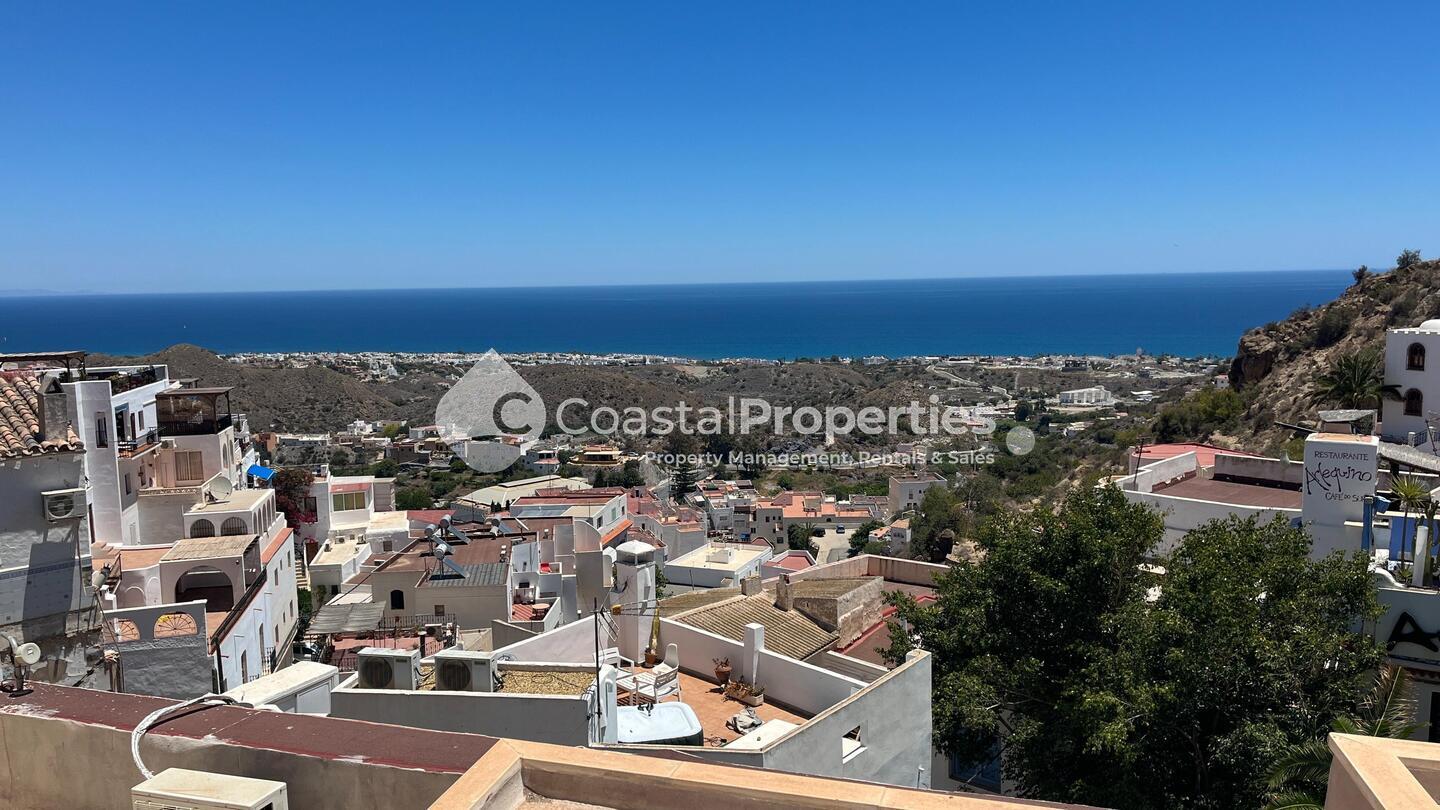 CPR- 017 CASA MOJAQUERA: 5 Bedroom Apartment for Rent