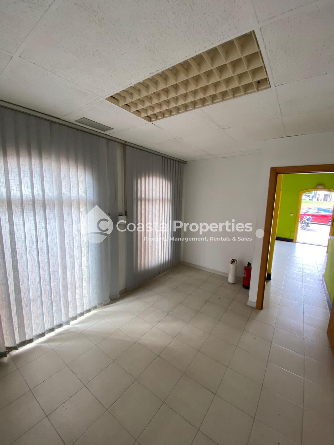CPR-026 LOCAL COMERCIAL: Commercial Property for Rent in Mojácar, Almería CPR-026 LOCAL COMERCIAL: Commercial Property for Rent in Mojácar, Almería